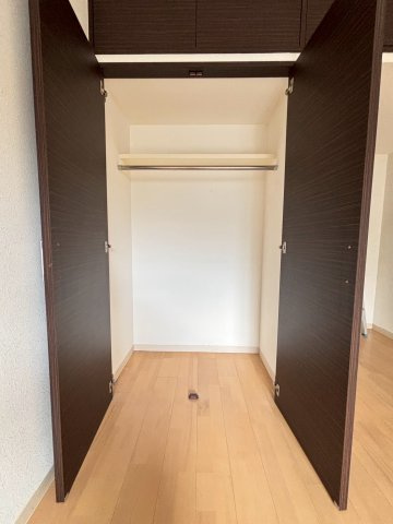 福岡市博多区堅粕３丁目の賃貸マンションの収納