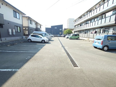 【駐車場】 | ガーデンハウス藤井　A棟