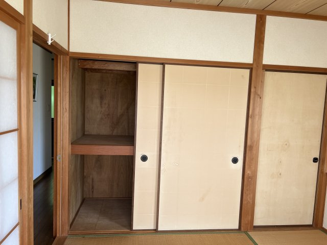 津山市　楢　平家中古住宅　２DK＋納戸の収納|押入