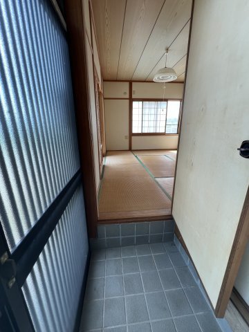 津山市　楢　平家中古住宅　２DK＋納戸の玄関