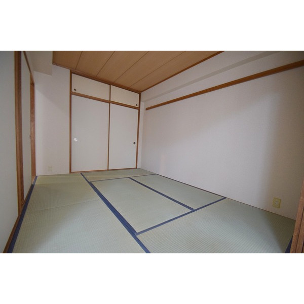 パードレ関目の和室