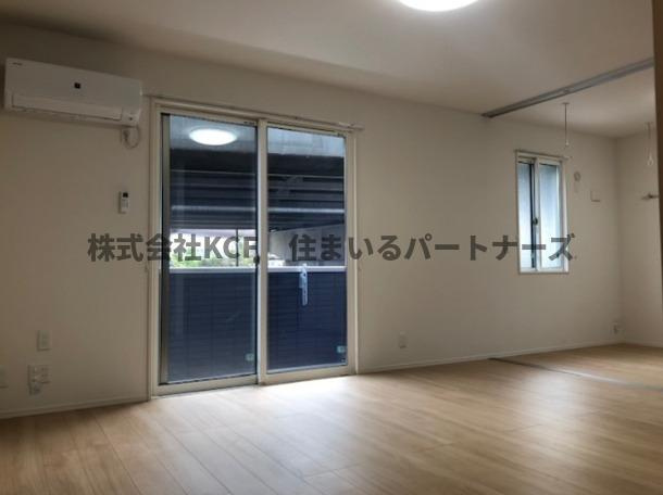 D-roomM.K.の居間・リビング|こちらのリビングで趣味の時間をお楽しみください