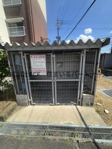 安武200棟のエントランス|エントランスです