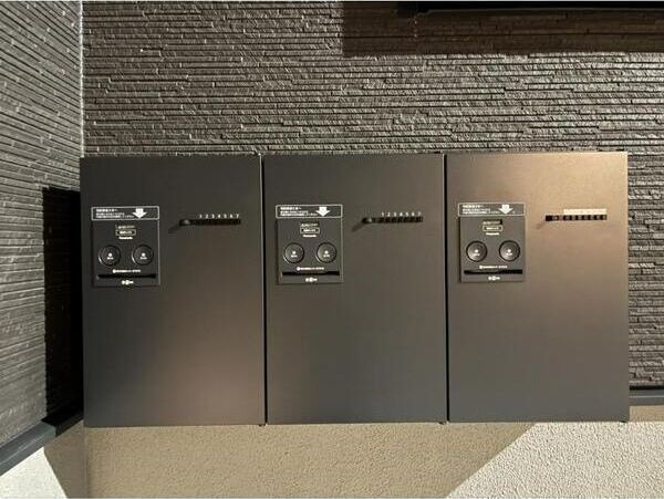 ForestMaison大島のエントランス