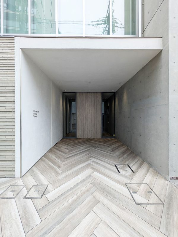 Wave on Horie Tower