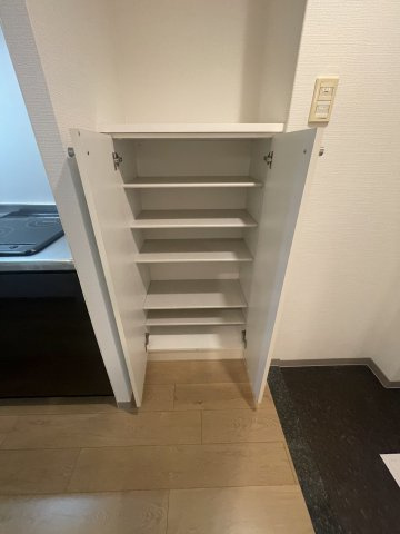 【収納】ロイスグラン神戸下沢通 