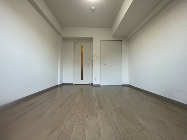 【居間・リビング】ロイスグラン神戸下沢通 