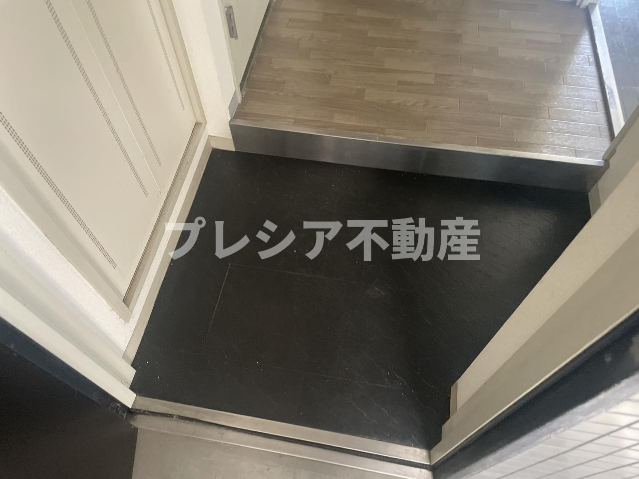 ベル甲子園口IIIの玄関