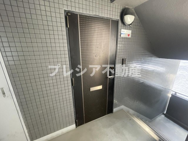 ベル甲子園口IIIの玄関