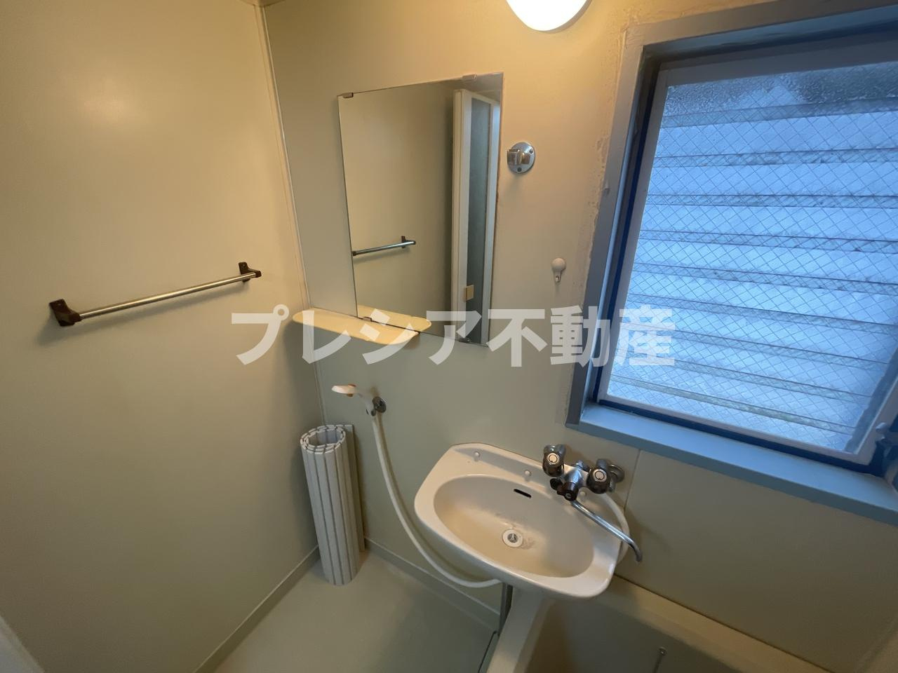 ベル甲子園口IIIの洗面所