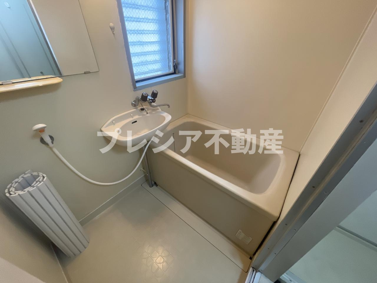 ベル甲子園口IIIの浴室