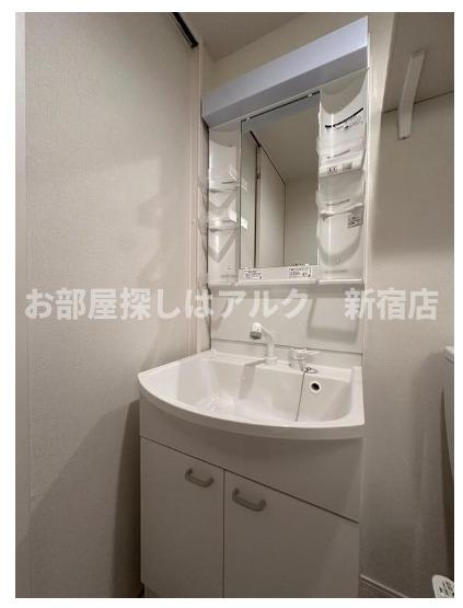 ハーモニーテラス関町南の独立洗面台