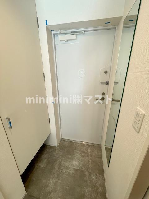 大阪市北区兎我野町の賃貸マンションの玄関