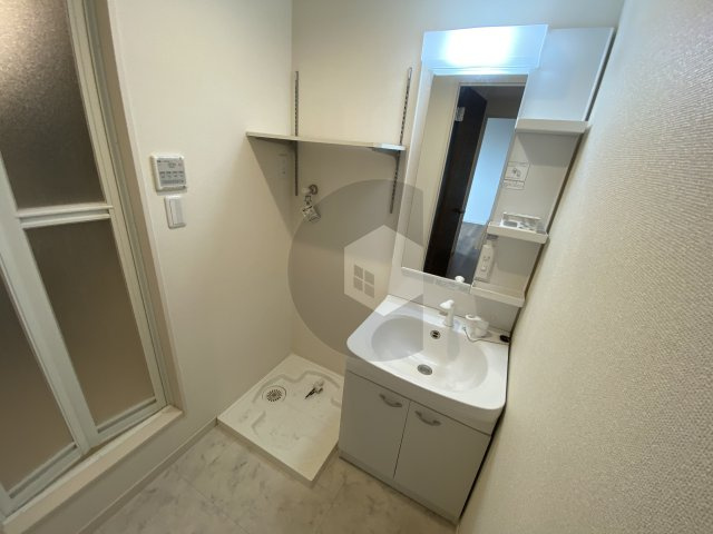 コスモクレスト荒本の洗面所