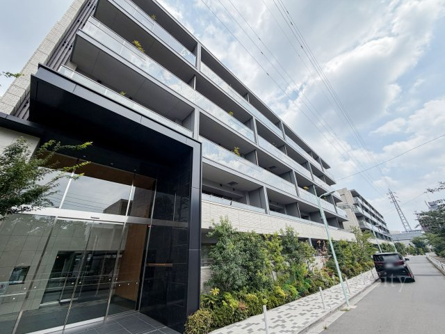 プラウド都立大学の外観