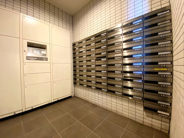 aLATO丸の内のエントランス