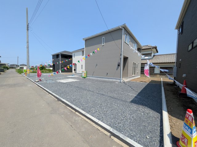 ひたちなか市平磯町　第2　新築戸建て　3号棟の前面道路含む現地写真|写真だけでは伝わらない快適さを、ぜひ現地で体感しませんか？
即日見学可能です！平日のご案内も可能です♪
お気軽にお問合せまたはお電話ください！
0297-86-8370まで【リアライズ不動産】