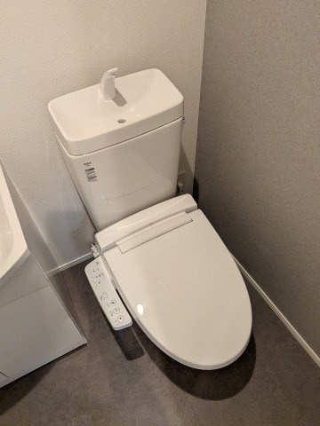 【トイレ】 | Ｌｕｃｅｎｔ船橋 | キレイな個室空間です