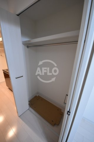 Luxe西長堀の収納|Luxe西長堀（ラグゼ西長堀）　クローゼット