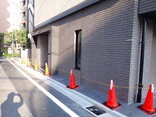 VELAOS HAKUSANのエントランス