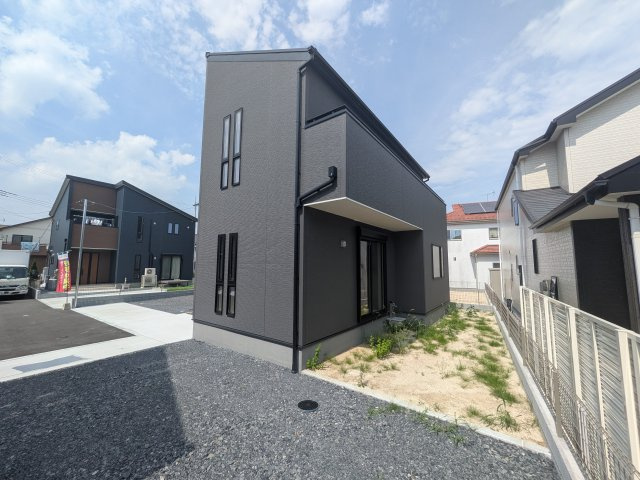 小美玉市羽鳥　13期　新築戸建て　4号棟の前面道路含む現地写真|現地案内会開催中です！ 平日のご見学も可能です。 お気軽にお問い合わせください♪ 【リアライズ不動産】 0297-86-8370まで♪