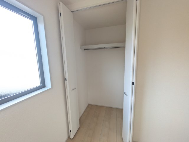 小美玉市羽鳥　13期　新築戸建て　4号棟の収納