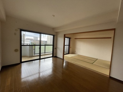 【居間・リビング】 | シャンボール志木 | 別のお部屋の写真です