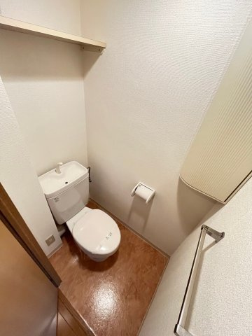 神戸市東灘区岡本２丁目の賃貸マンションのトイレ
