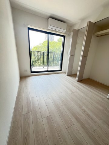 西宮市松原町の賃貸マンションの居間・リビング