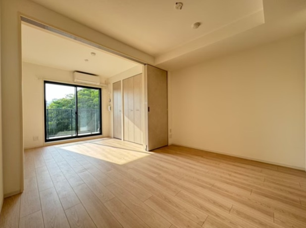 西宮市松原町の賃貸マンションの居間・リビング