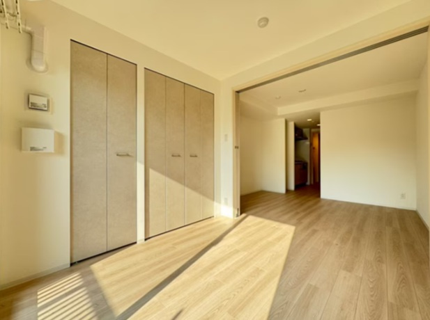 西宮市松原町の賃貸マンションの居間・リビング