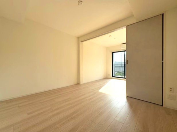 西宮市松原町の賃貸マンションの居間・リビング