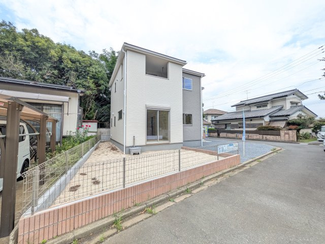 第1　石岡市旭台　新築戸建ての外観