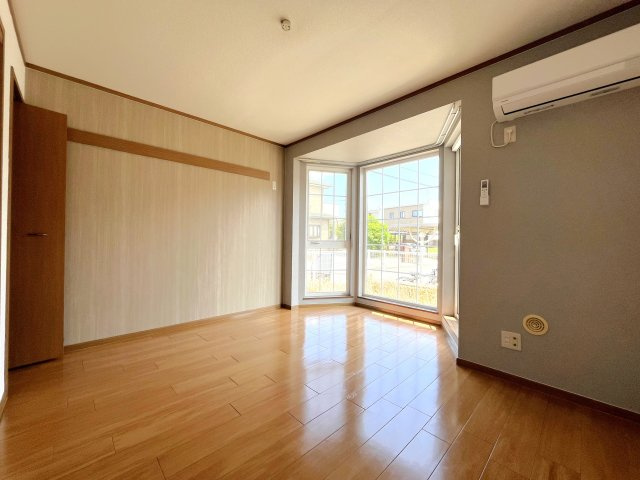 シャトレーゼ壱番館の洋室