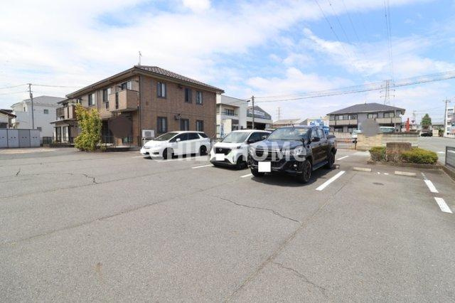 ローズコートの駐車場|当社、チルホームのHPもご覧ください(^^)/物件情報多数♪
