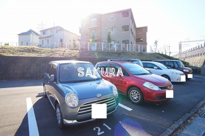 【駐車場】 | ドルチェ横濱鶴ヶ峰 | 敷地内駐車場です♪