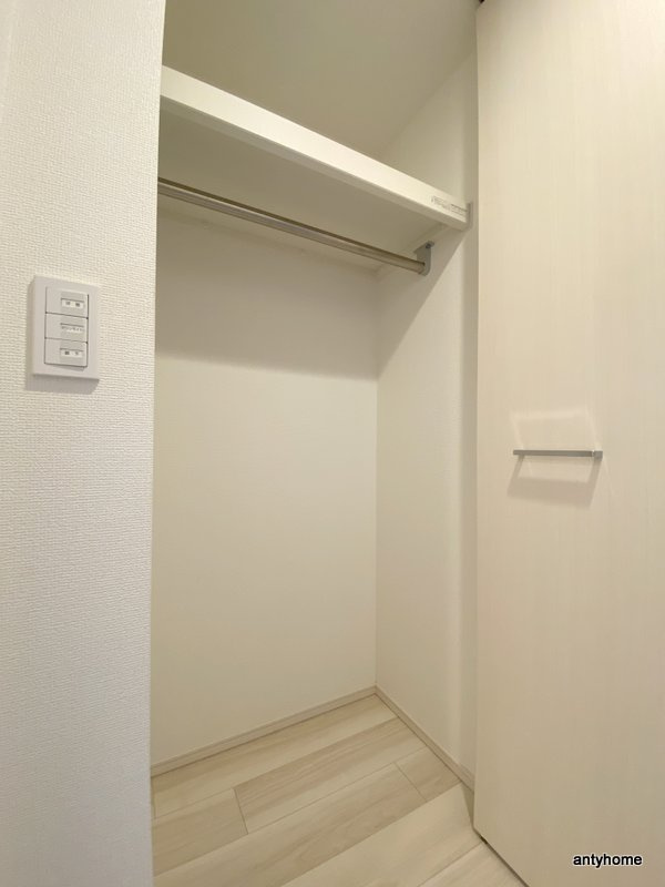 アドバンス大阪バレンシア　仲介手数料無料の収納