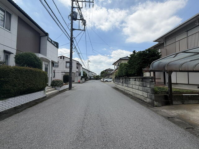 宇都宮市平松本町　4ＬＤＫ　中古住宅のその他|前面道路　南側