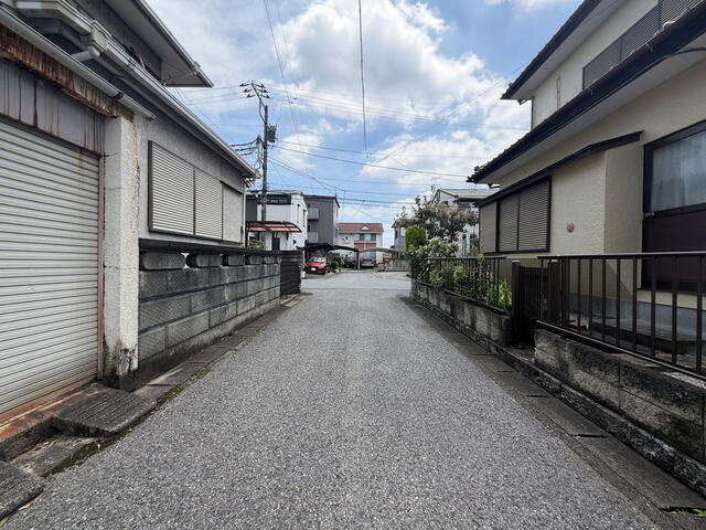 宇都宮市平松本町　4ＬＤＫ　中古住宅のその他|前面道路　西側