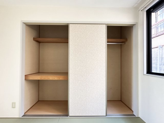 シャーメゾン愛宕山 B棟の収納
