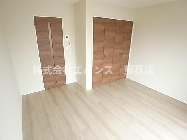 【寝室】 | クレストコート葛城 | 隣の同型の物件写真になります。