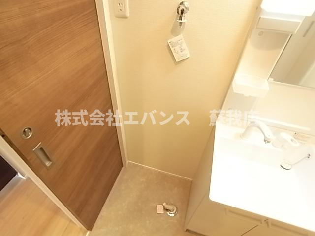 【洗面所】 | クレストコート葛城 | 隣の同型の物件写真になります。