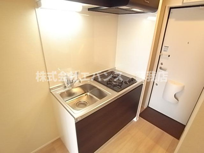 【キッチン】 | クレストコート葛城 | 隣の同型の物件写真になります。