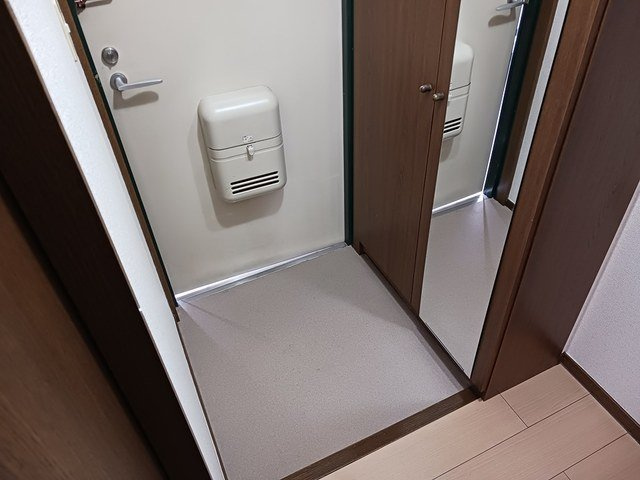 シャルムＴ・Ｎの玄関