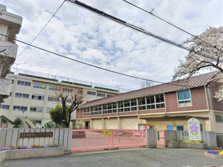 さいたま市立岸町小学校まで650ｍ