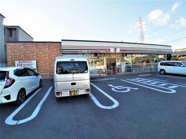 クレイノフラーズ　アント　ルポの周辺