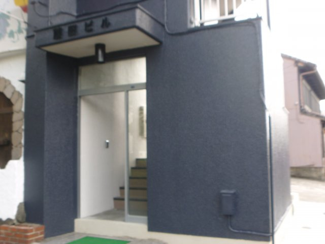 藤田ビルのエントランス