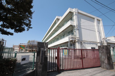 小金井市立東小学校まで400ｍ