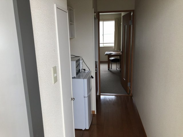 レオパレスビオトープ萩のその他|廊下
