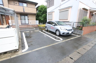 敷地内駐車場（駐車場契約必須）